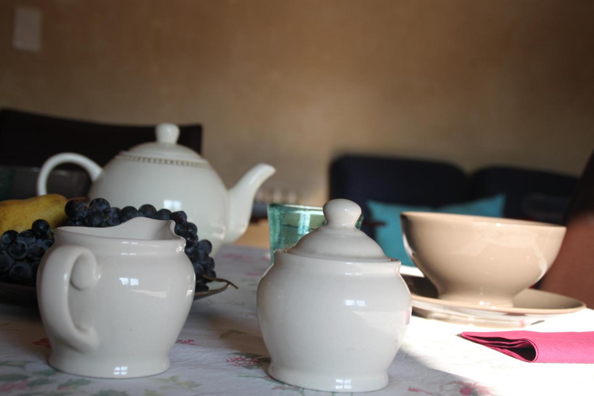 Bed & Breakfast - Maison De Marie Messimy-sur-Saone Eksteriør bilde