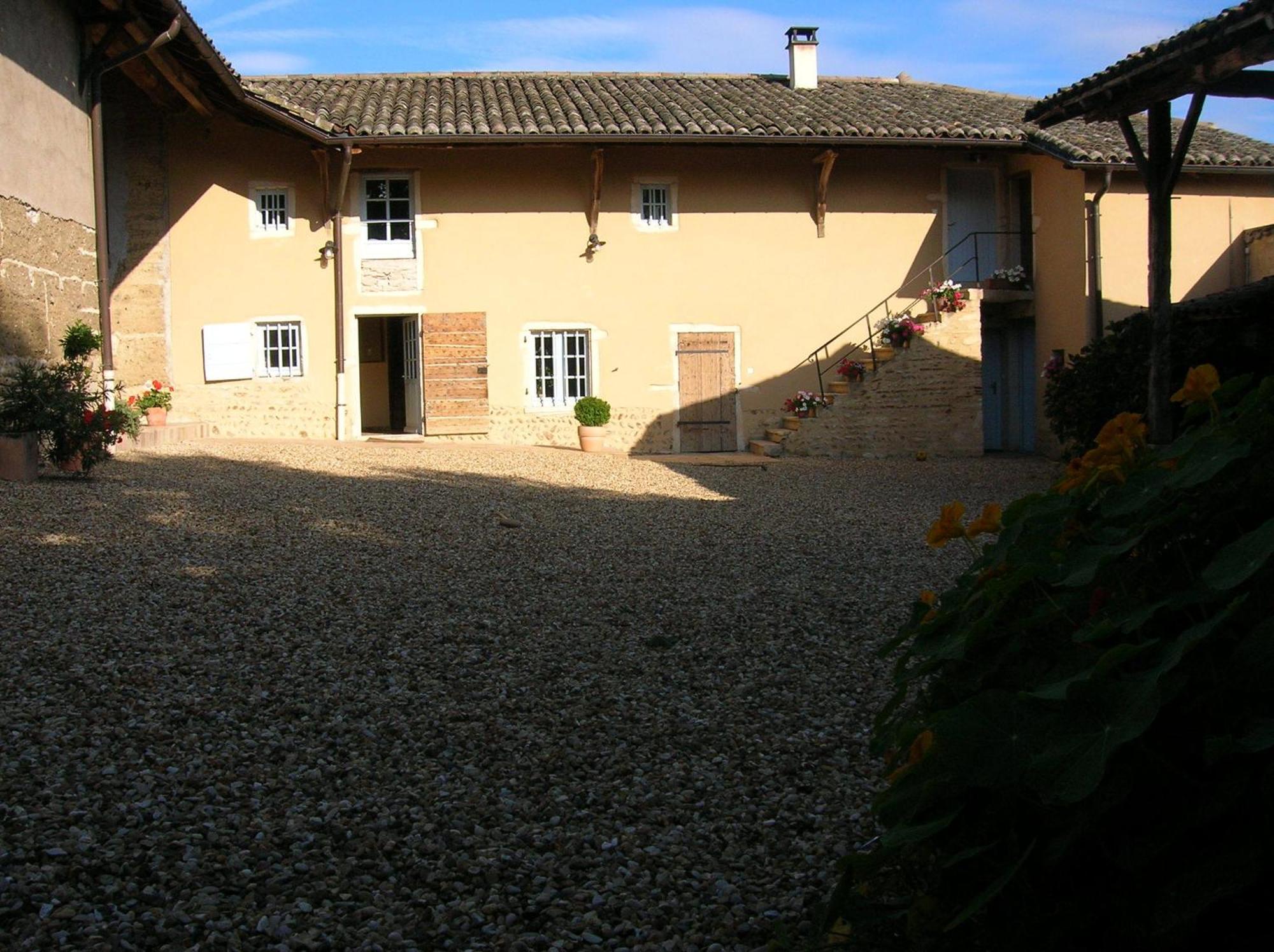 Bed & Breakfast - Maison De Marie Messimy-sur-Saone Eksteriør bilde