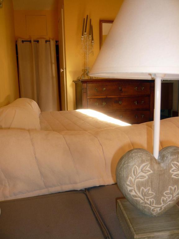 Bed & Breakfast - Maison De Marie Messimy-sur-Saone Rom bilde