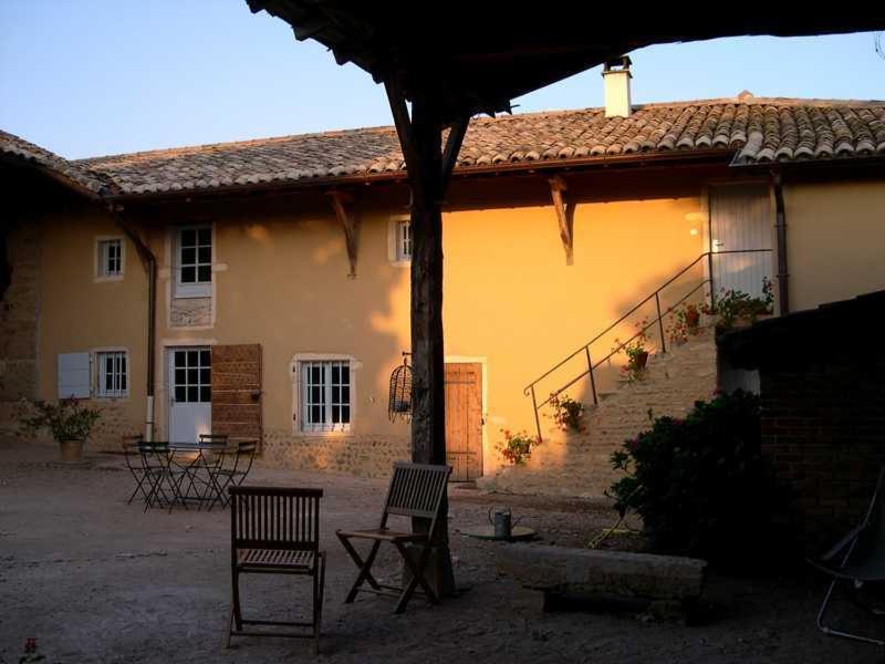 Bed & Breakfast - Maison De Marie Messimy-sur-Saone Eksteriør bilde